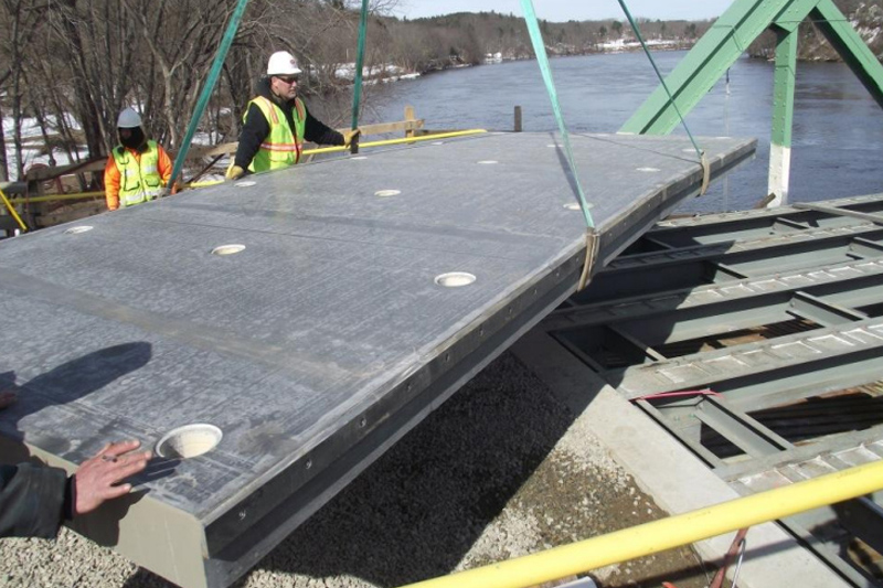 Proyecto de renovación de mazos de puente de acero de repuesto con éxito FRP LED TECNOLOGÍA WEB TECNARS INnovación de la industria
